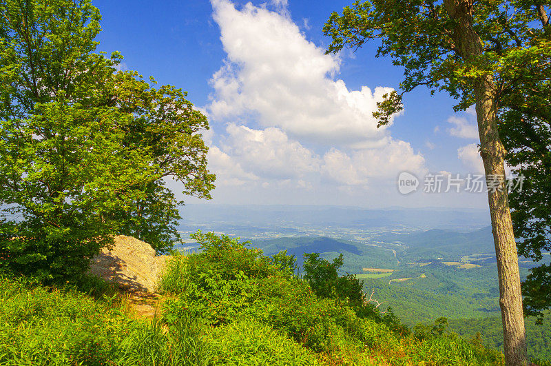 俯瞰Shenandoah Skyline Drive